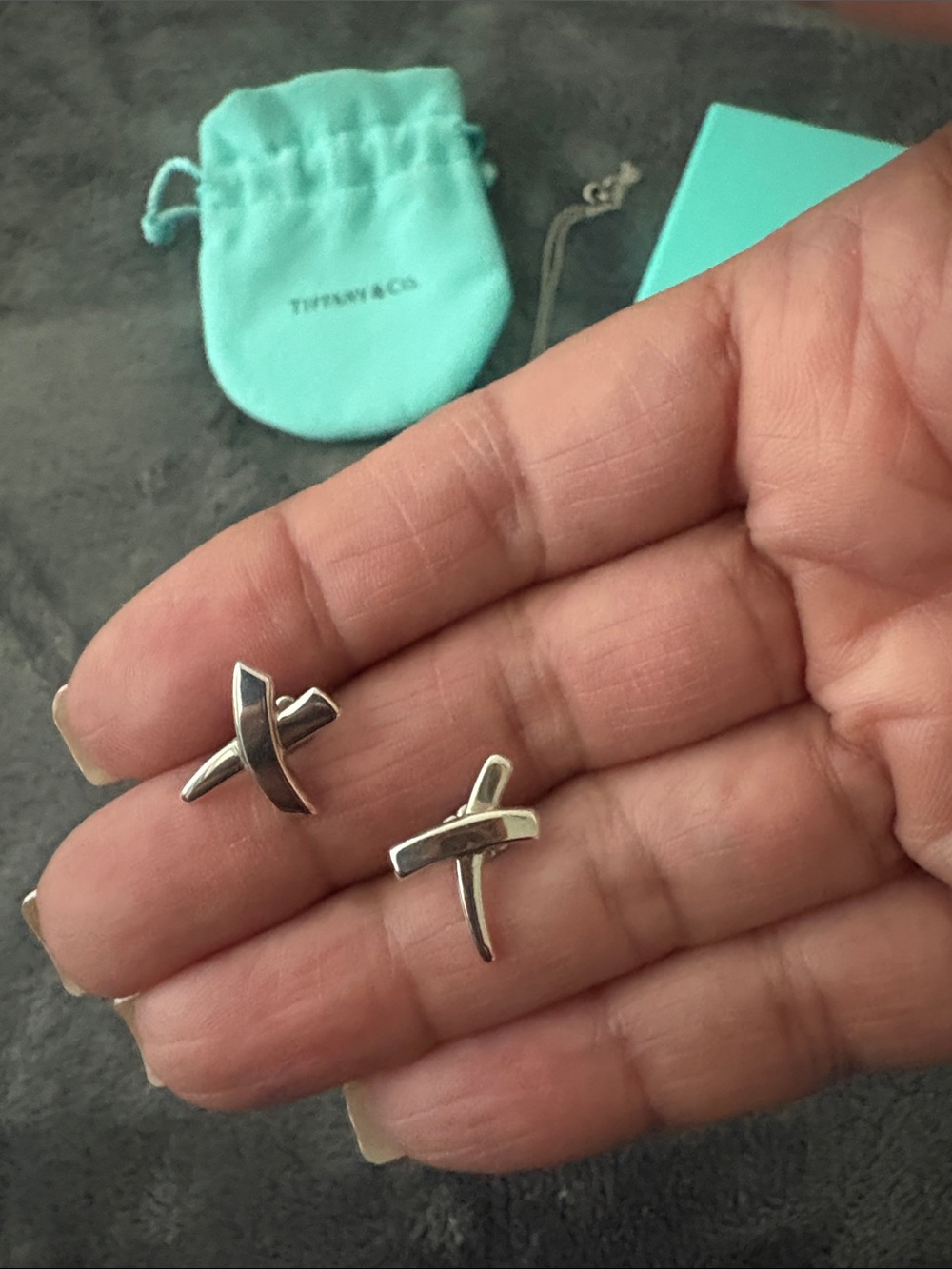 Tiffany & Co necklace and earrings - Picture 2 of 6